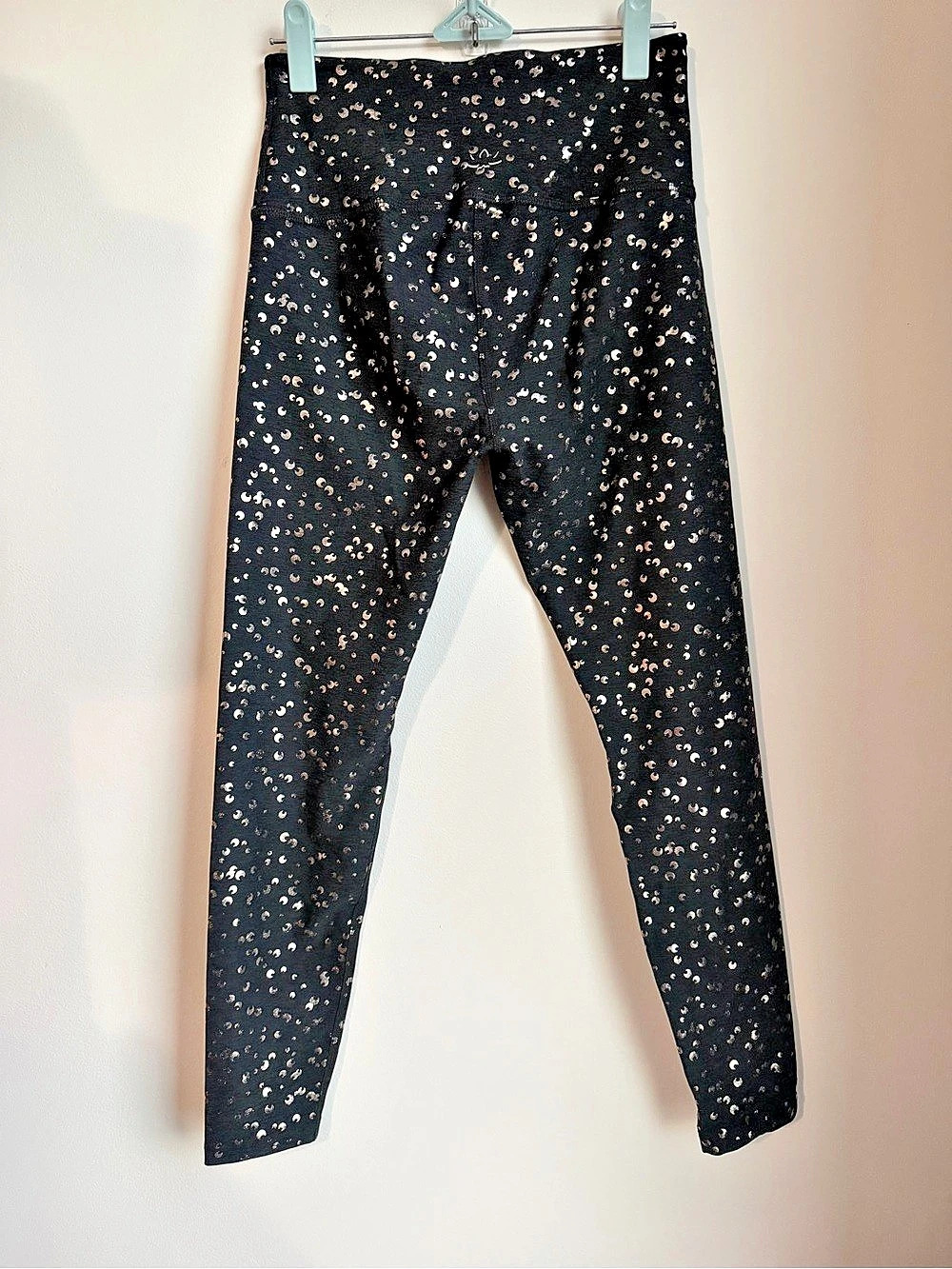 Beyond Yoga Black Gold Mini Moons SoftShine High Waisted Midi Legging Leggings